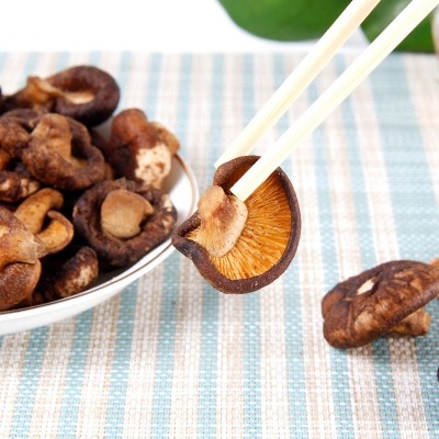 果蔬脆片 休閑食品 VF香菇 整香菇 OEM代加工 —凱達(dá)恒業(yè)產(chǎn)品